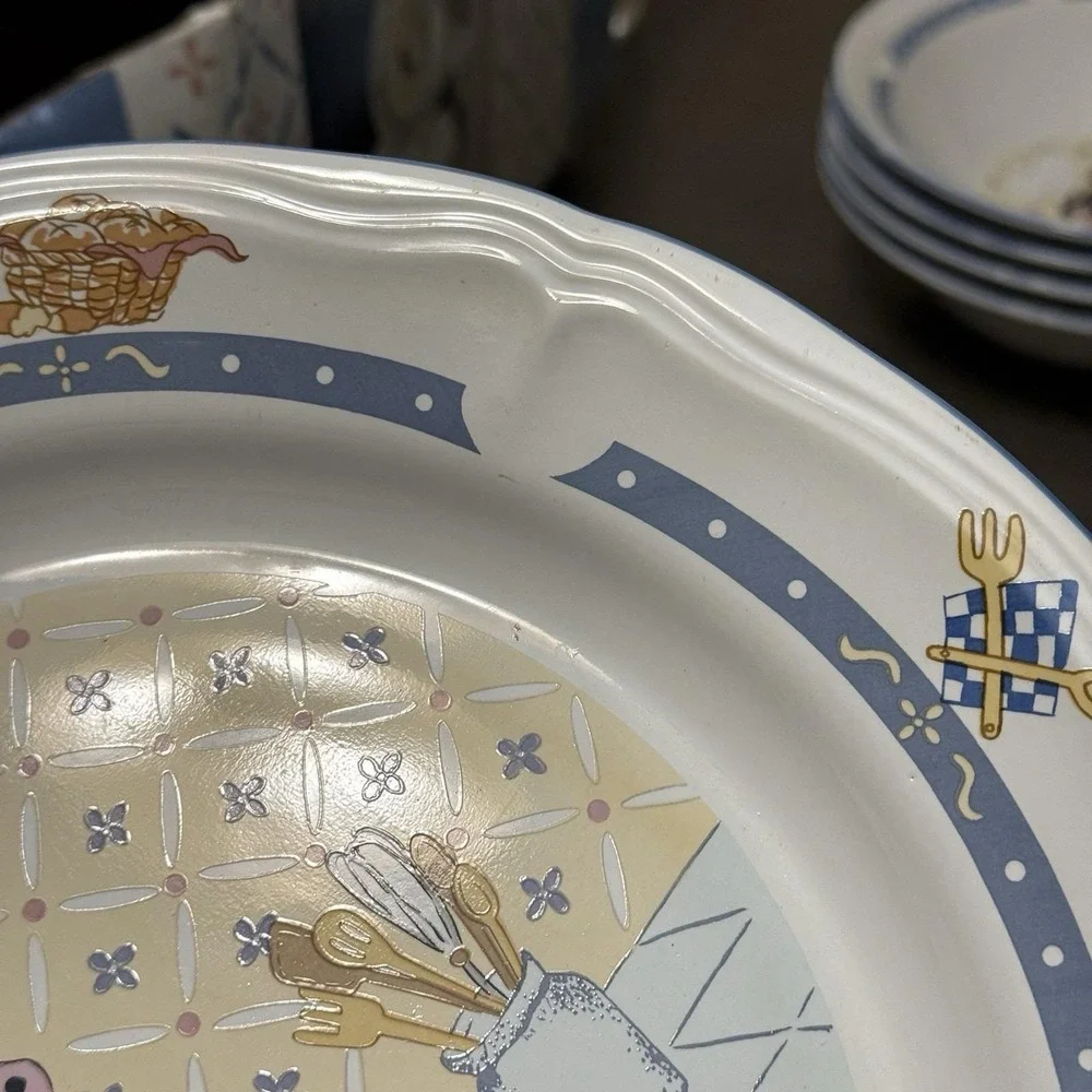 Vintage Newcor Kitchen Kow Dinner Plates Set 4 Farm Cow Chicken 11